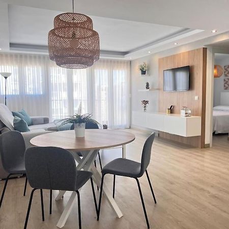 Apartamento Cafe & Mar. Malaga Bagian luar foto