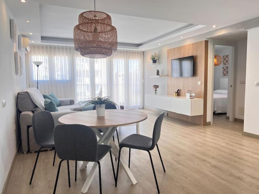 Apartamento Cafe & Mar. Malaga Bagian luar foto